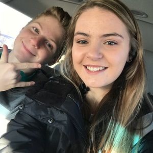 Meet your Posher, Maya